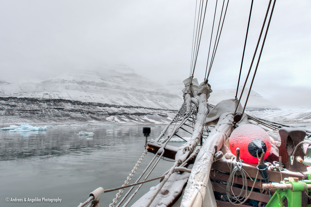 aka-Iceland-Greenland-2015-09-03__D3X0052_3_4.jpg