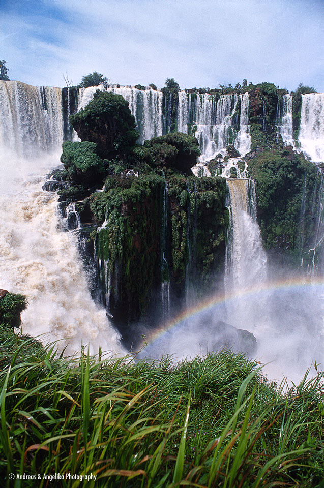 aka-Iguazu-2004-05-15_iguazu05.jpg